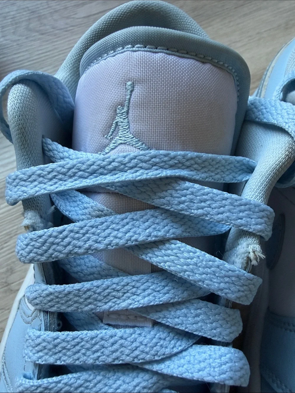 Nike Jordan Low-Top Sneakers in White and Ice Blue - Picture 6 of 12